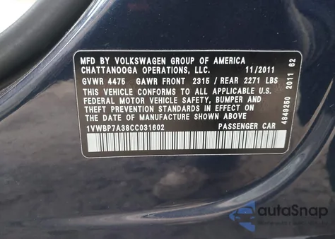 2012 Volkswagen Passat 2.5L Se z USA, uszkodzony, nr VIN 1VWBP7A38CC031602